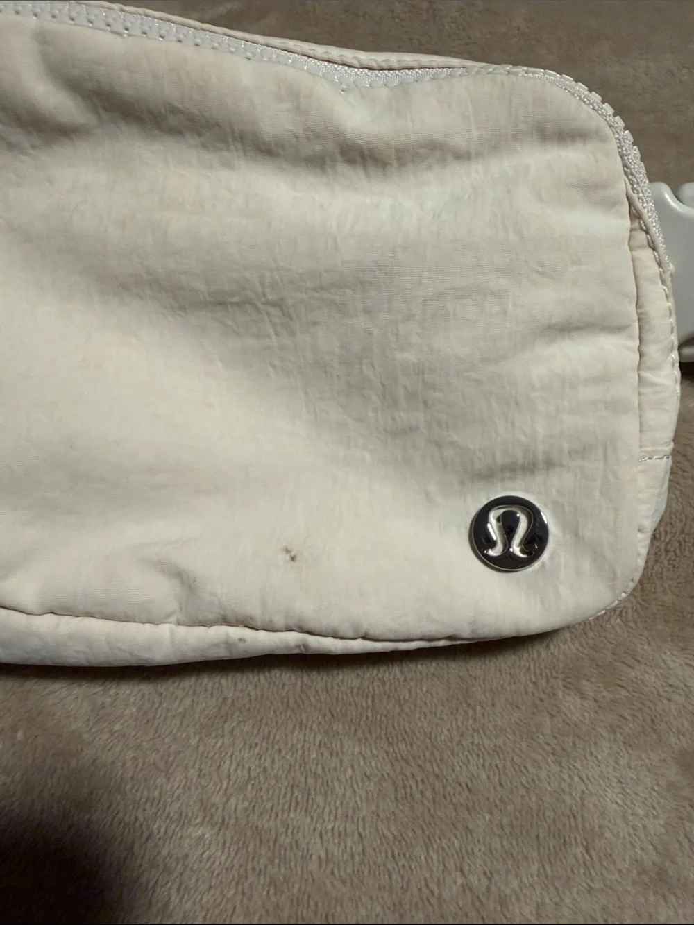 lululemon athletica small cream